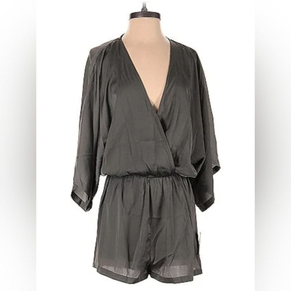 Lulu's Olive Grey Romper